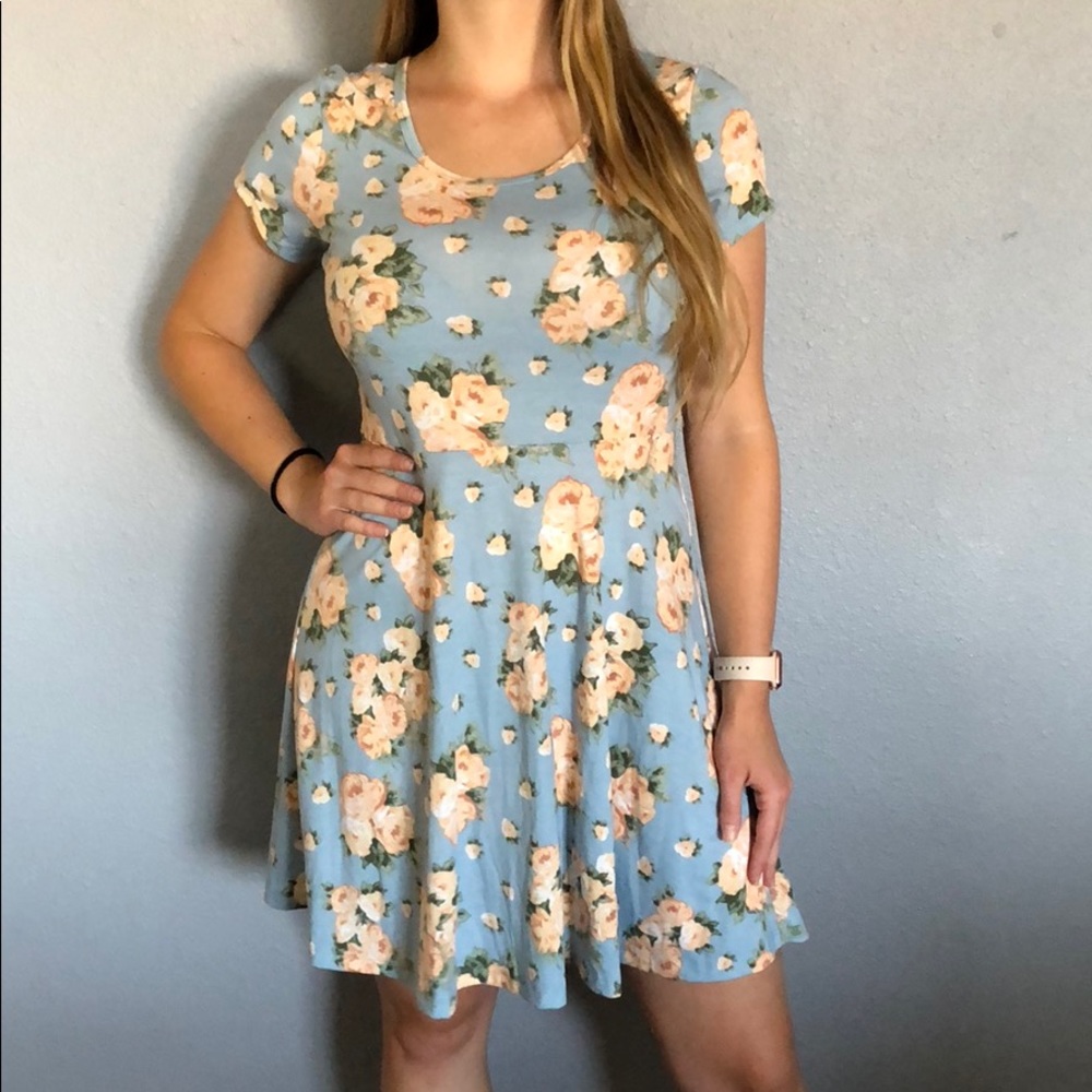 Gorgeous Blue Flower Print Dress